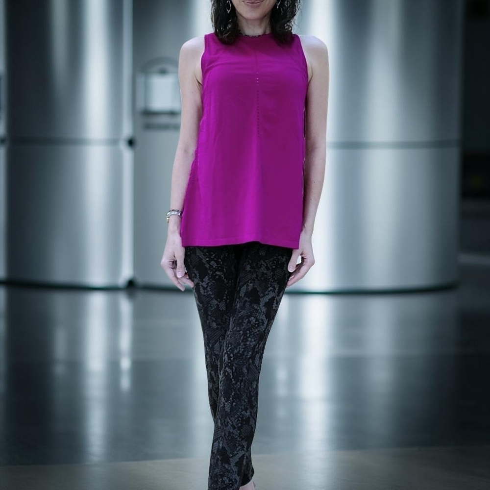 Athleta Purple Eyelet Slit Tunic Size S - Picture 3 of 8